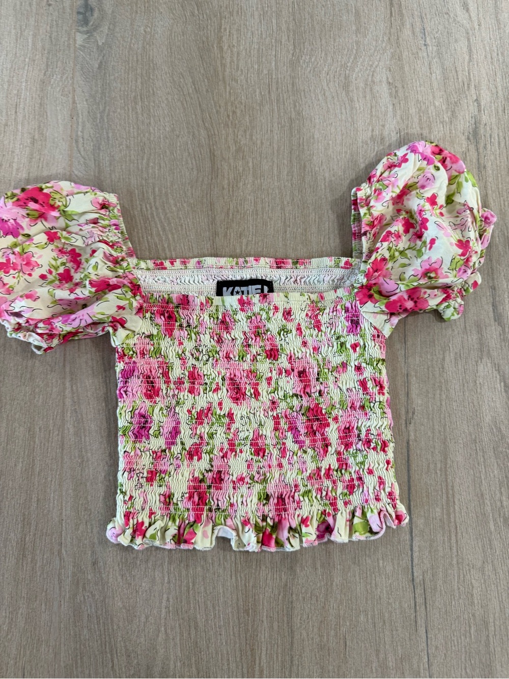 Katie J NYC Pink Floral Smocked Puff Sleeve Top Skirt Set L Bloomingdales - Picture 3 of 11
